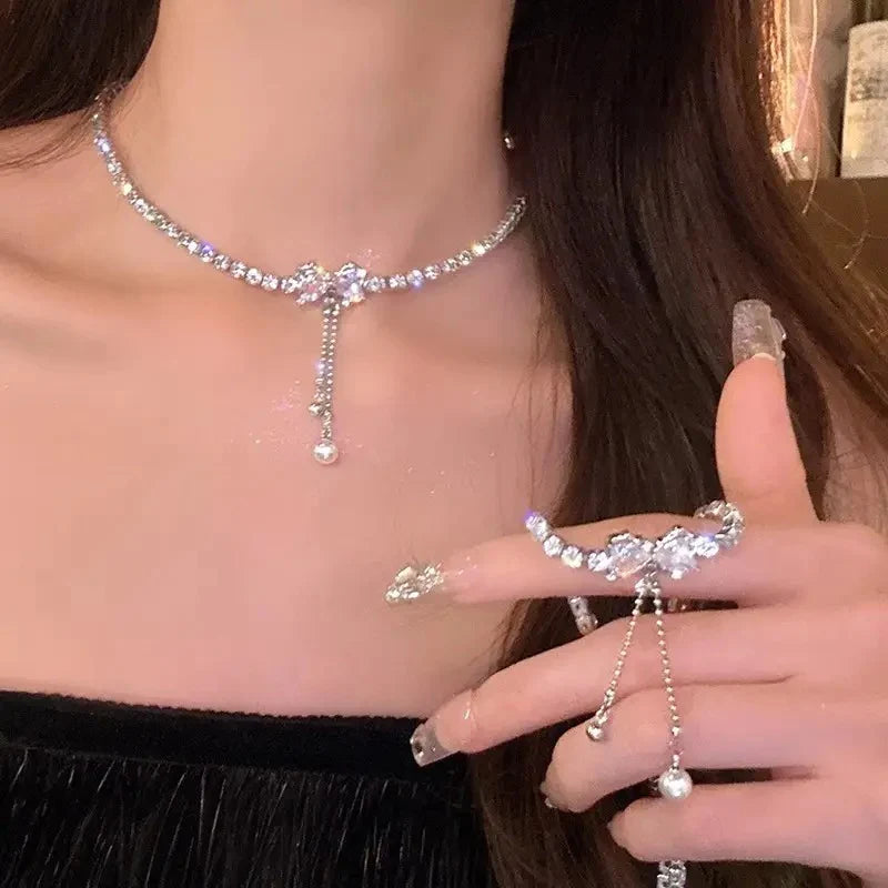 Drop Choker Collarbone Necklace